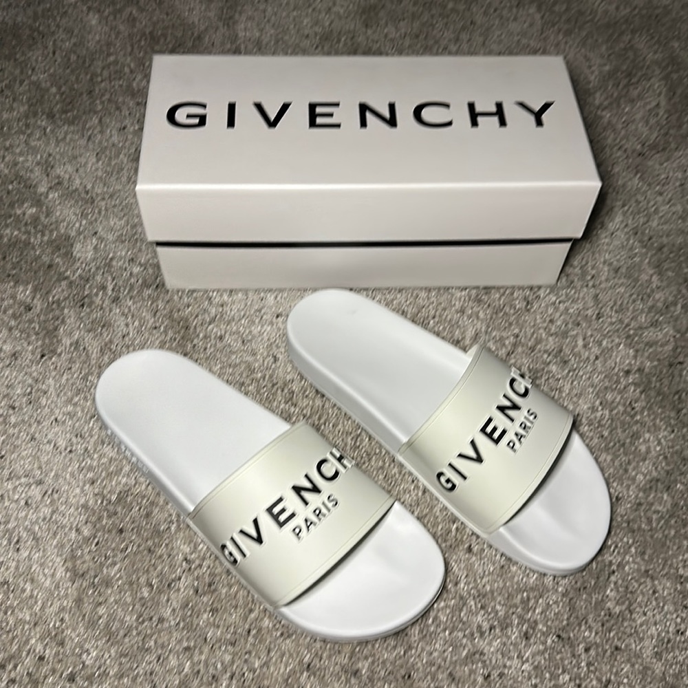 NWT White Givenchy rubber slides